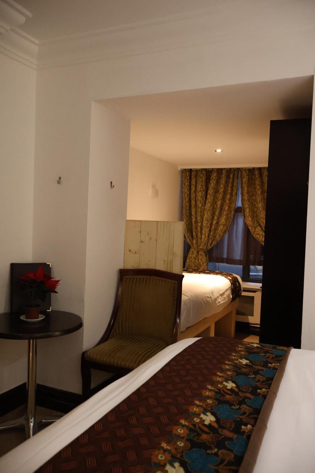 Dreamtel London Kensington Hotel Bagian luar foto